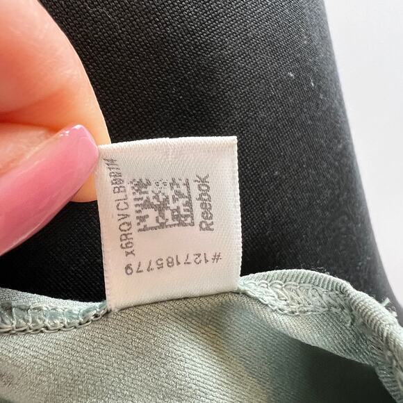 Reebok Core IO Green High Neck Crew Sleeveless Top Cropped Tank Active XS 4-6 - Picture 8 of 8